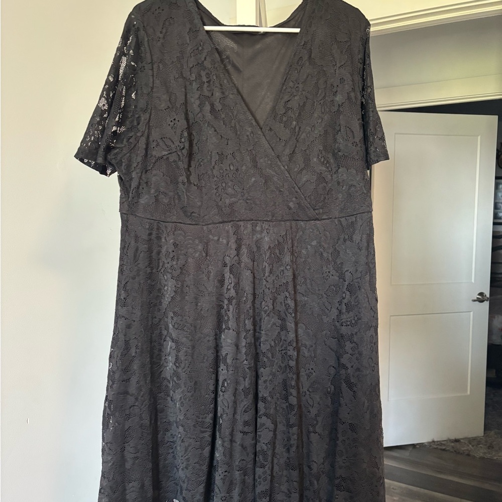 Elegant Black Lace Dress